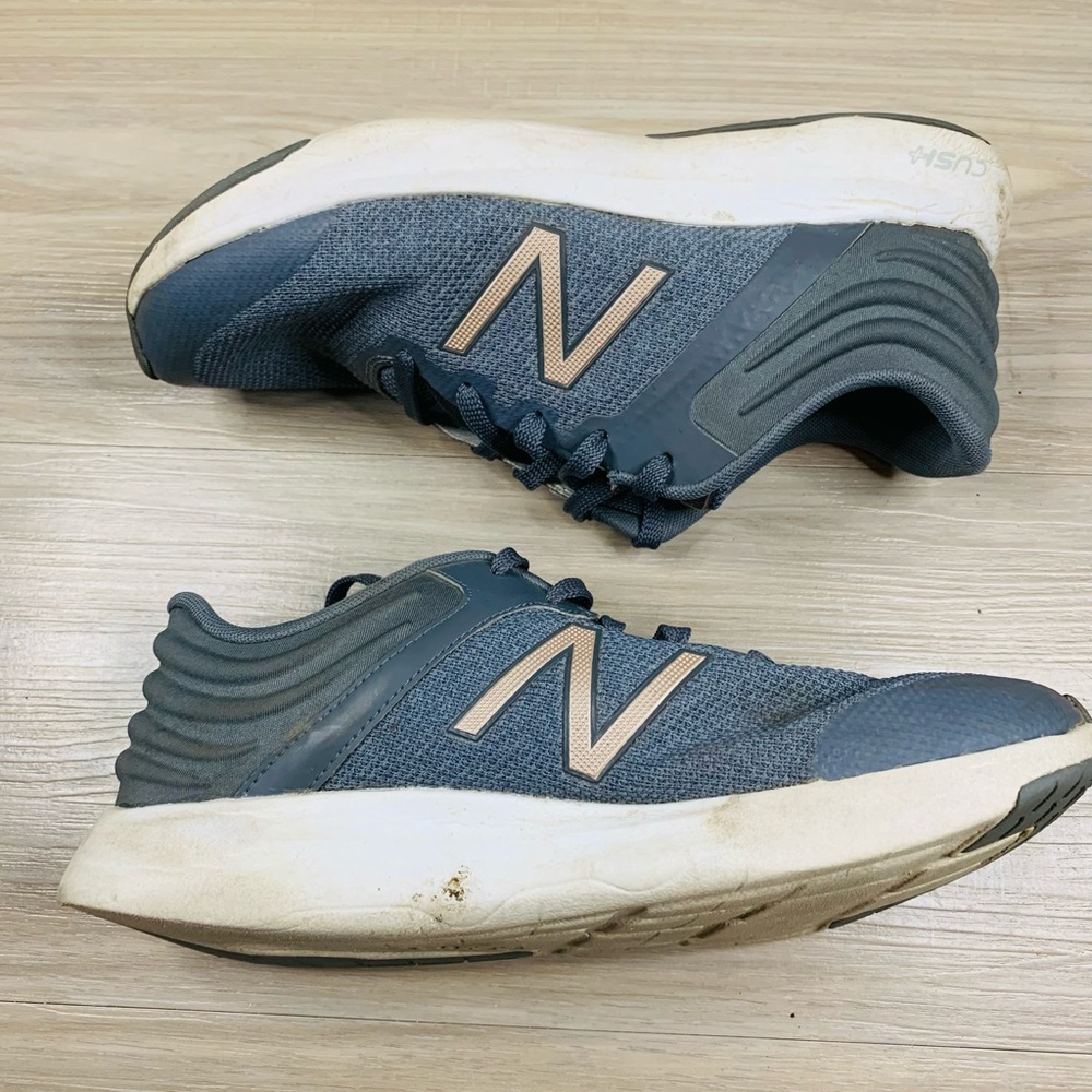 New Balance Womens Warlxlc1 Gray Running Shoes